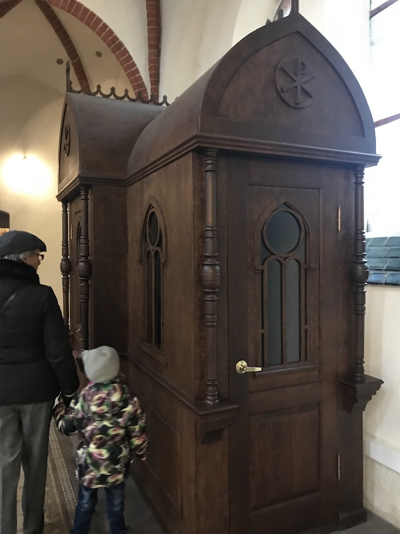 Католическая кирха Святого Бруно Кверфуртского — фото 5