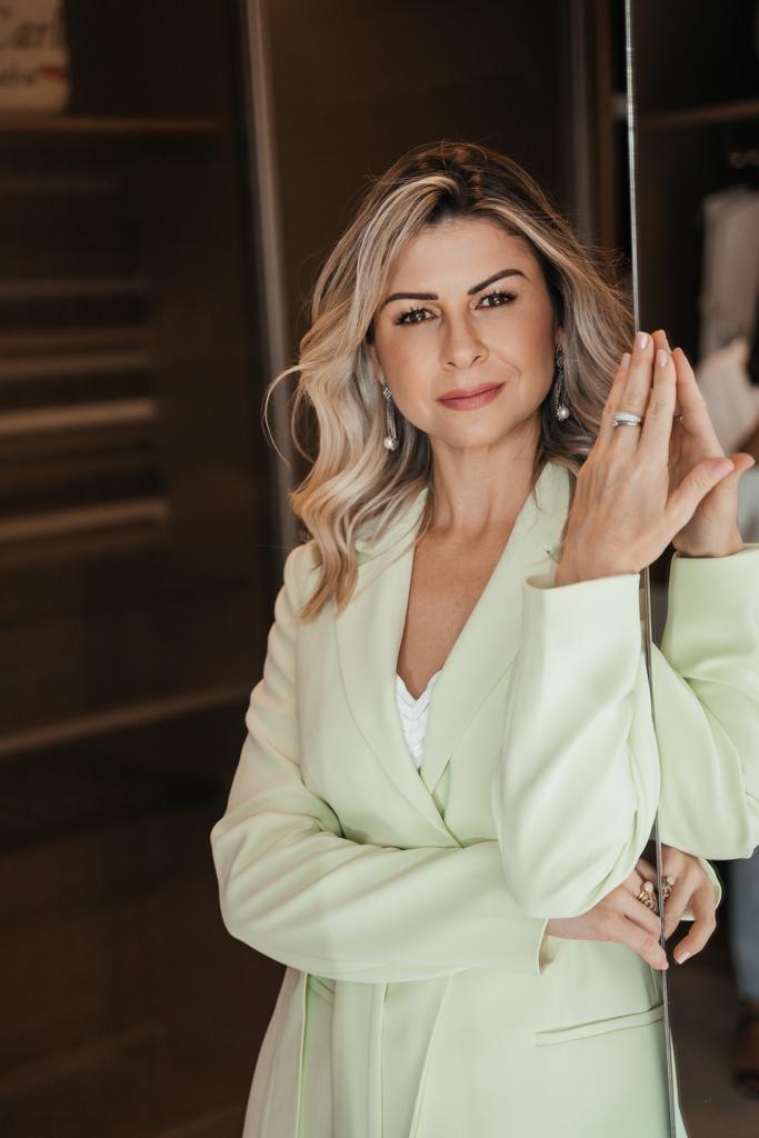 Dra. Débora Carvalho Harmonização Facial em Macaé