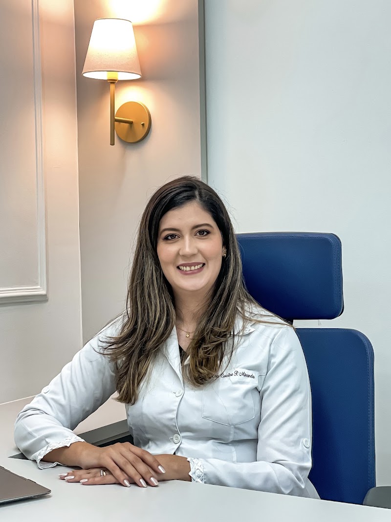 Dra. Caroline Miranda - Ginecologia e Obstetrícia
