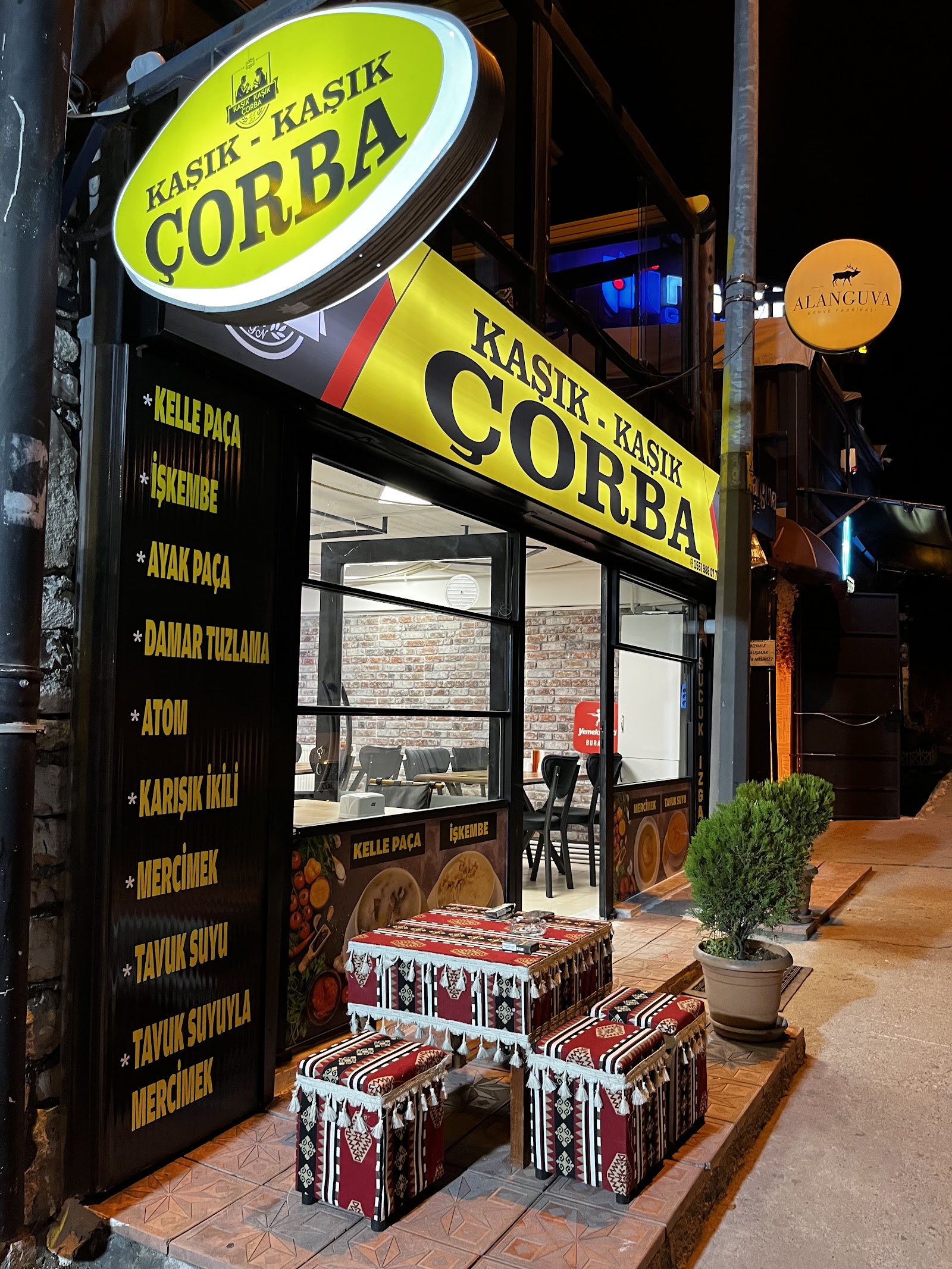 Kaşık Kaşık Çorba mekanı