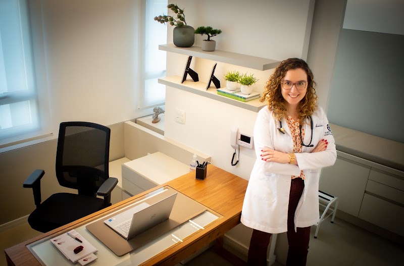 Foto de Dra. Mariana Pezzute Lopes - Cardiologista