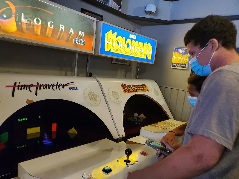 Galloping Ghost Arcade photo 4