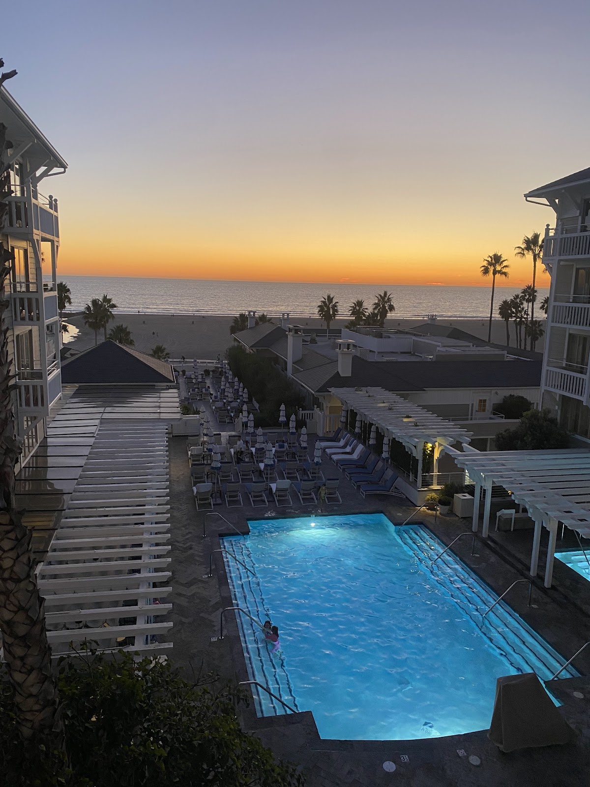 Shutters on the Beach, dog-friendly hotel, photo 2