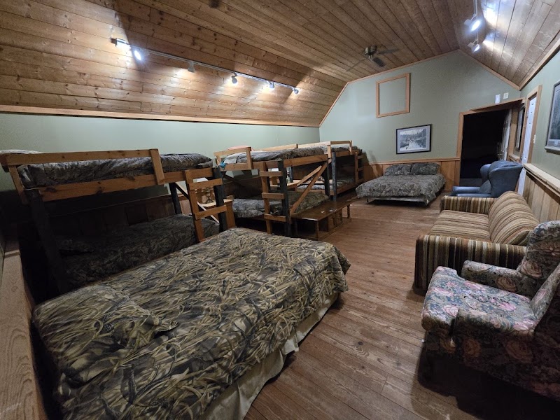 On The Deck Outfitters - Photo 4
