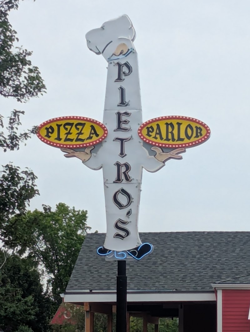 Pietro's Pizza photo 4