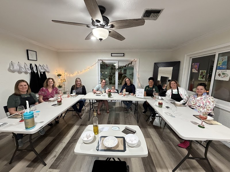 DIY Studio 323 / Creative Minds Bilingual After School — Art Studio in Riverview