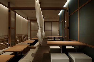 KICHIRI MOLLIS 新宿三丁目