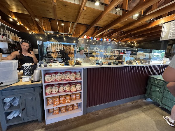 Photo by Victoria Helton