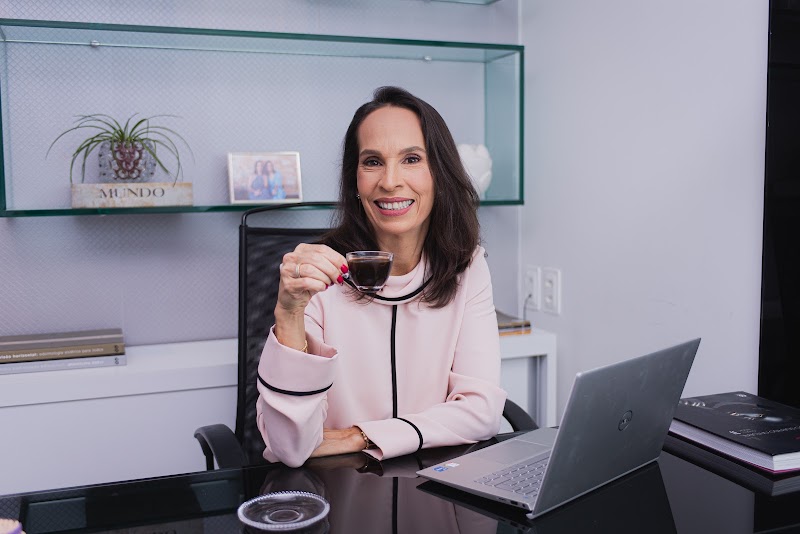 Dra. Christianne Lacet | Dentista Recife - foto 4