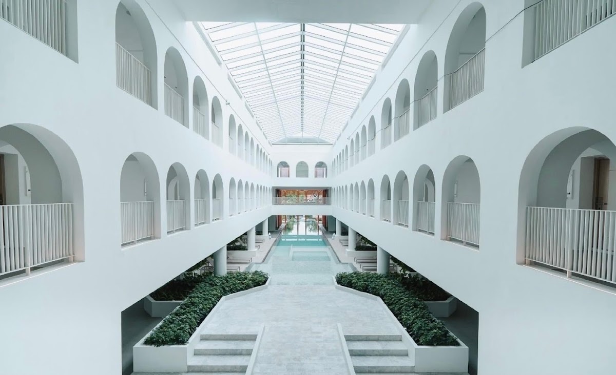 Away Bangkok Riverside Kene