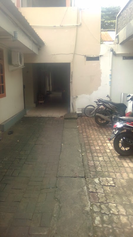 Kontrakan H Poniran