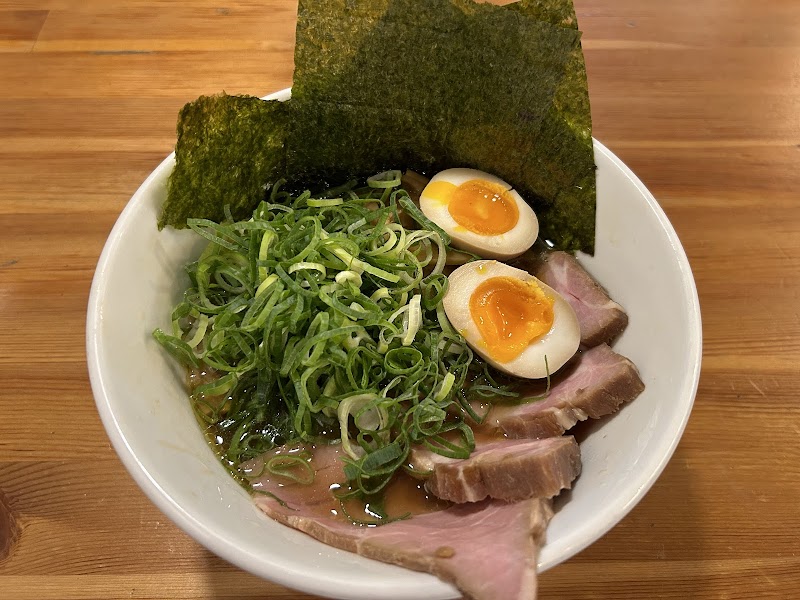 中華そば かなで~鶏だし編~ / 火曜は 鶏白湯まつ尾(び) 写真4