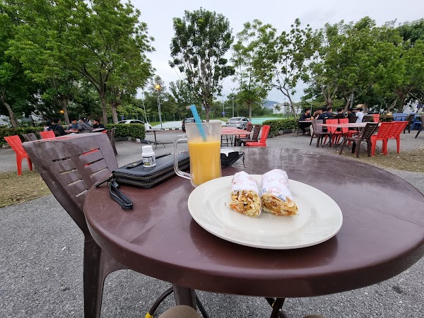 Bluemoon Café Pizza & Nasi Arab - Photo 1