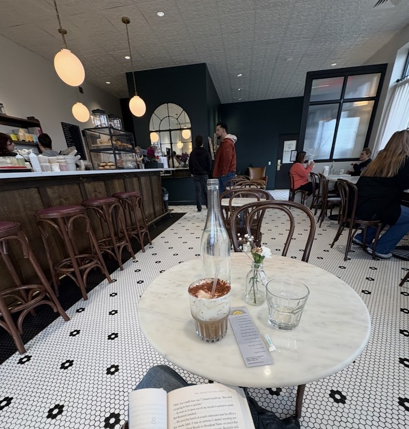 Lola’s Cafe & Kitchen photo 4