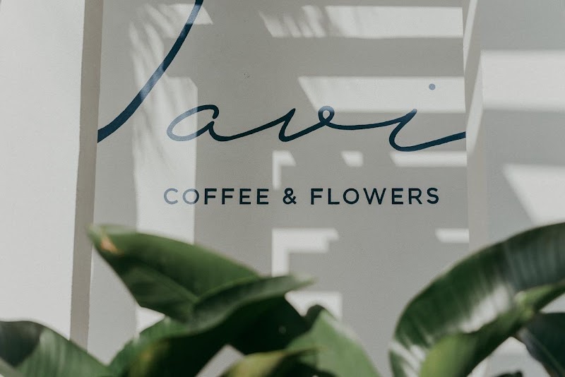 Navi Coffee & Flowers photo 3
