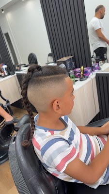 Haus of cuts photo 2