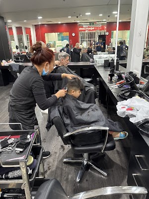 Xpress Cutz & Color photo 3