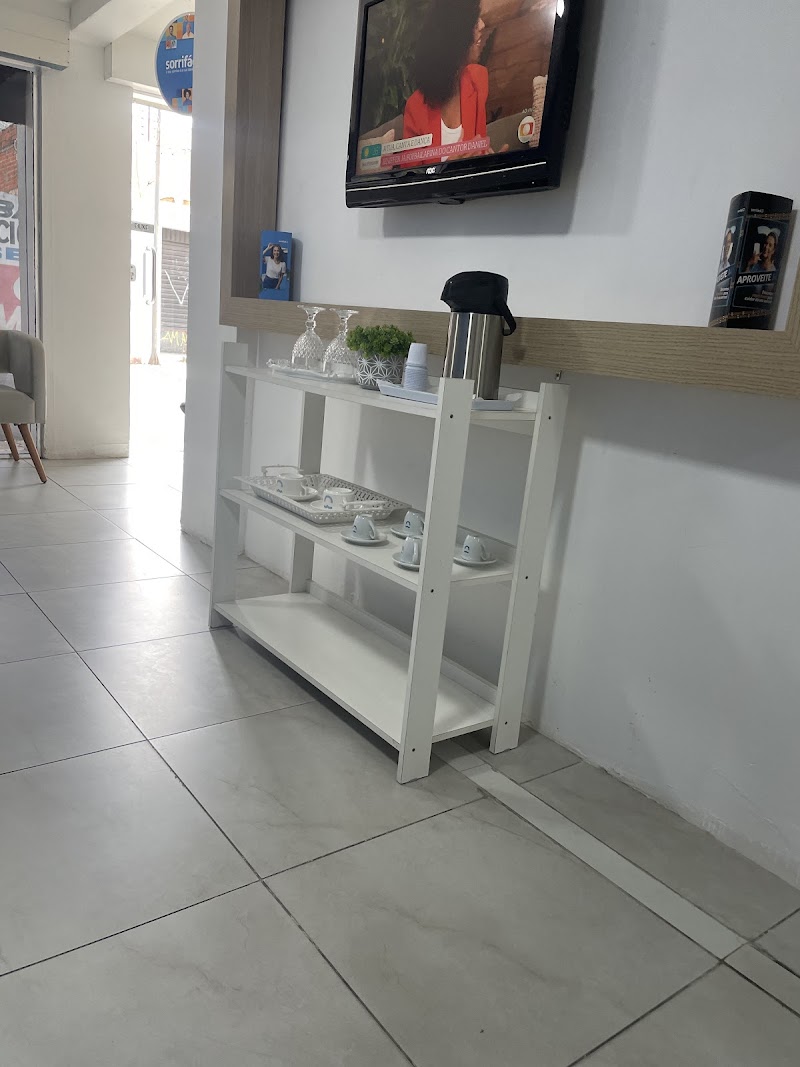 Sorrifácil - Teresina Centro Implantes, Prótese Protocolo, Reabilitação Oral e Lentes de Contato - foto 4