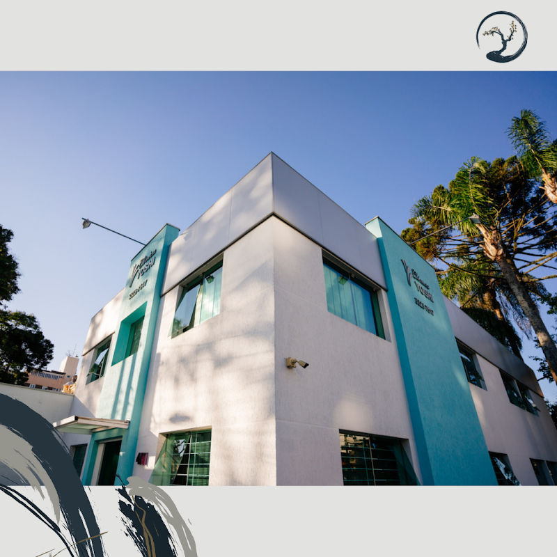 Yoshi Odontologia | Implante Dentário | Faceta Dentária | Invisalign - Curitiba, Paraná - foto 2