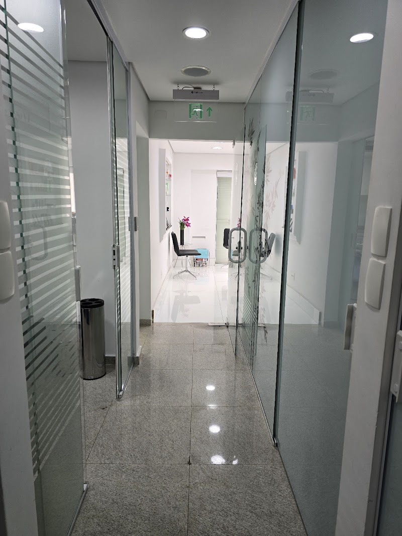 Dra. Camila Miki - foto 3