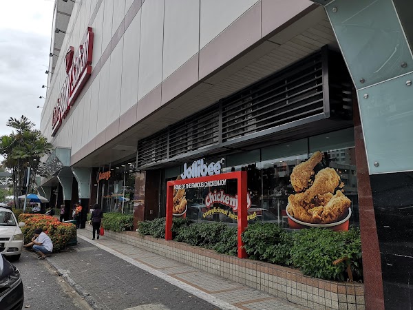 Jollibee Centre Point Kota Kinabalu - Photo 1