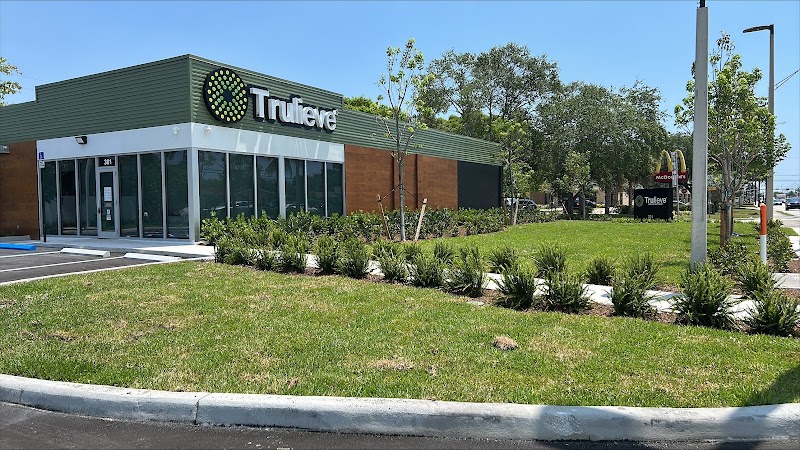 Video tour of Trulieve Oakland Park Dispensary retail environment