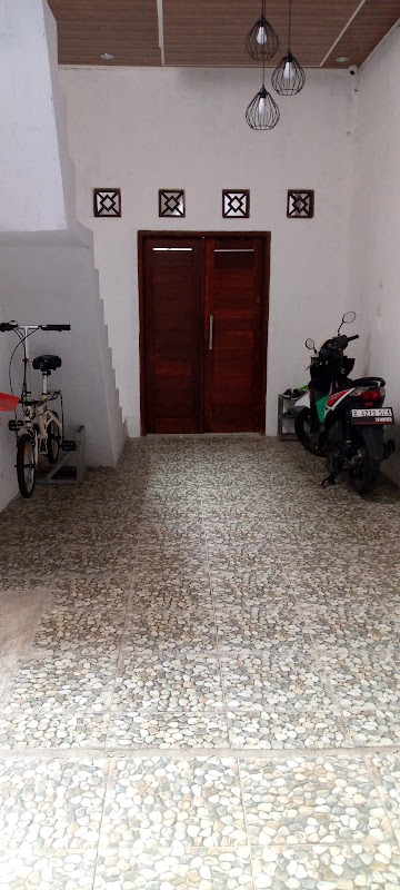 KOST MILA CILANDAK