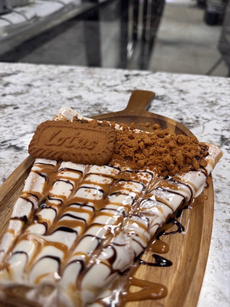 Aden cafe and ice cream photo 4