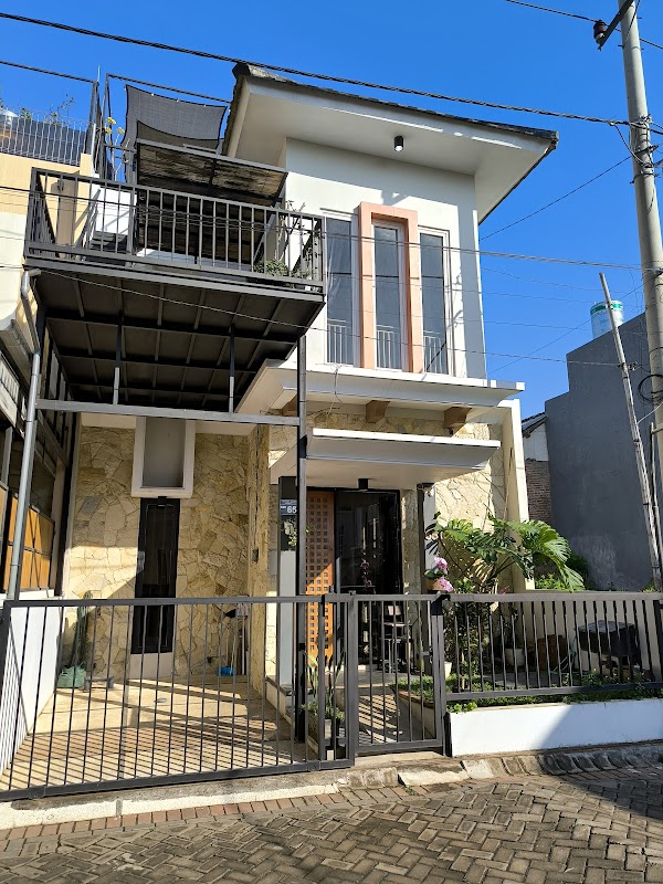 65 Villa: 3BR Villa View Gunung Panderman AC