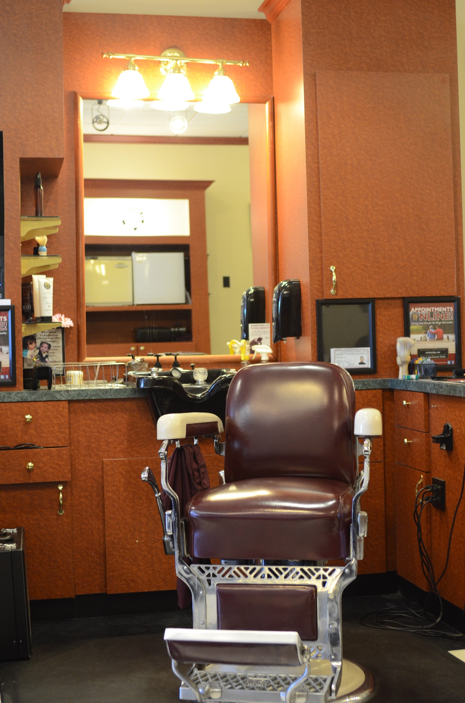 V's Barbershop - Chandler Pavillions photo 3