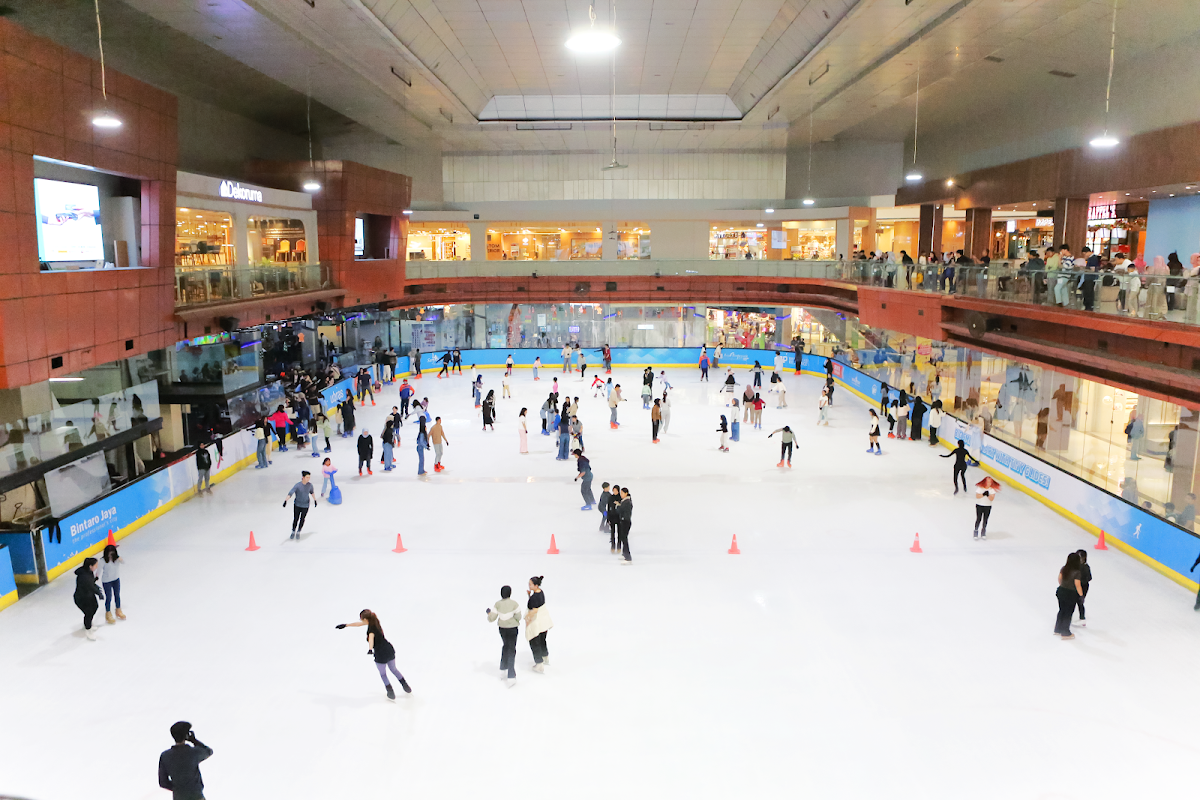 BX Rink (Bintaro Jaya Xchange) exterior — Tangerang Selatan (South Tangerang), Banten 15224, Indonesia