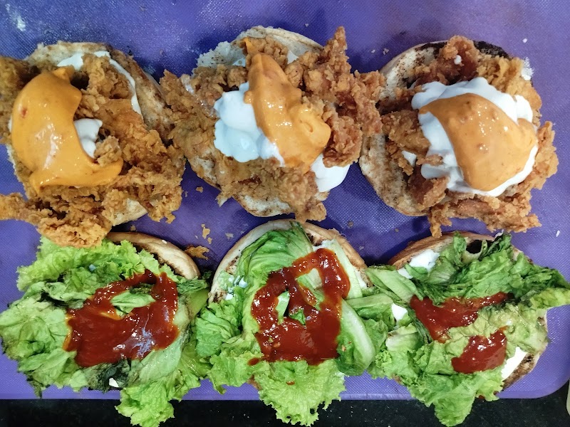 AMAL FRIED CHICKEN AND WRAP photo 3