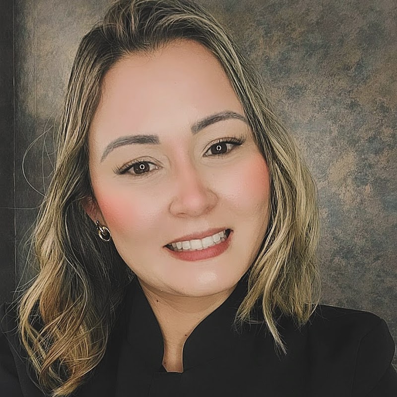 Dentista Dra. Natália Oliveira | Lentes de Resina, Prótese fixa, e Botox | Campo Grande-RJ