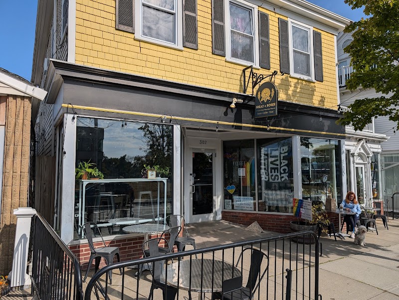 Bread + Roses Bookstore and Café photo 4