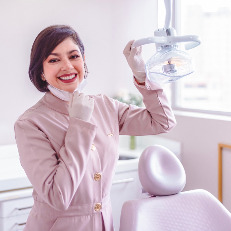 Dra. Mayara Barbosa - Ortodontia Especializada - foto 3