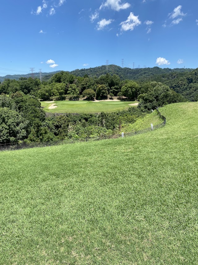 Shin-Osaka Golf Club - Photo 3