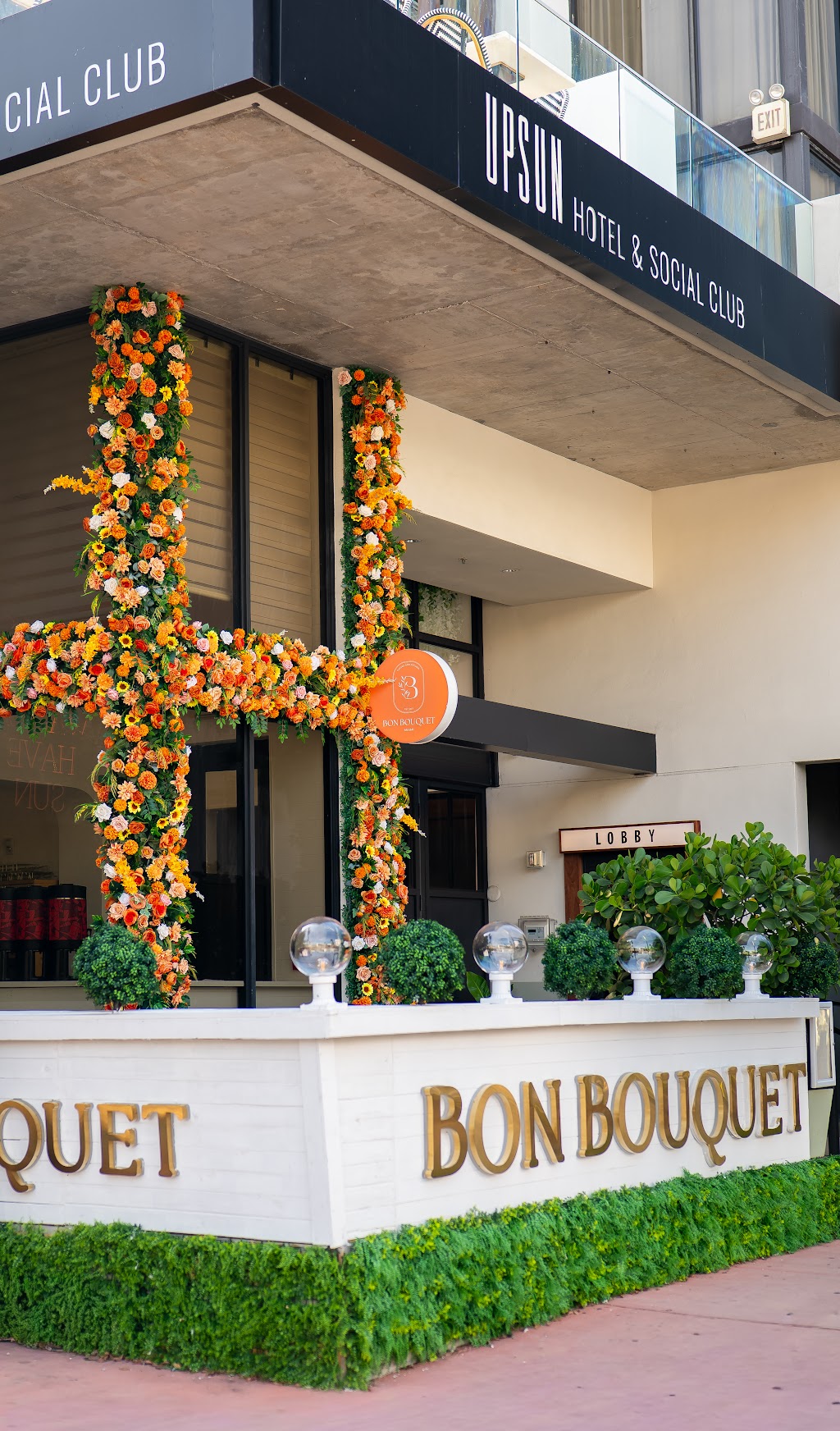 Bon Bouquet Cafe South Beach