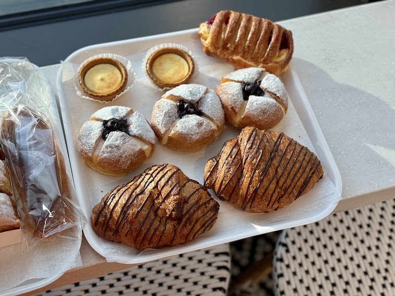 Paris Baguette photo 2