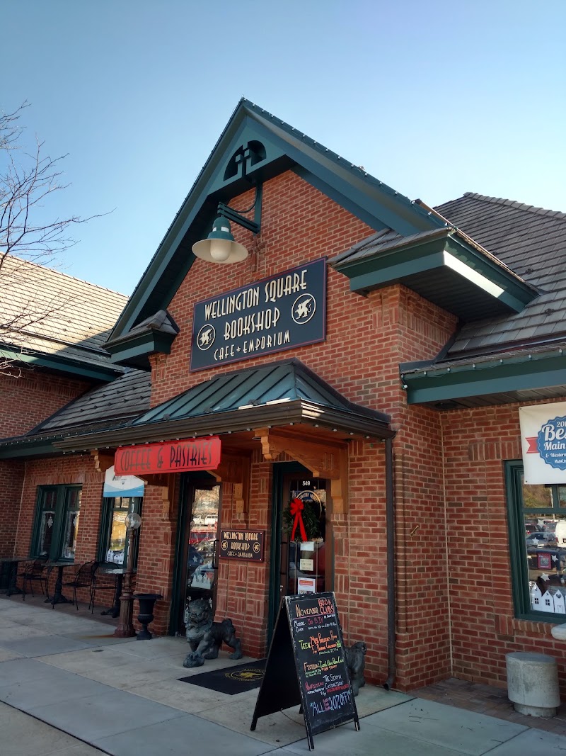 Wellington Square Bookshop photo 1