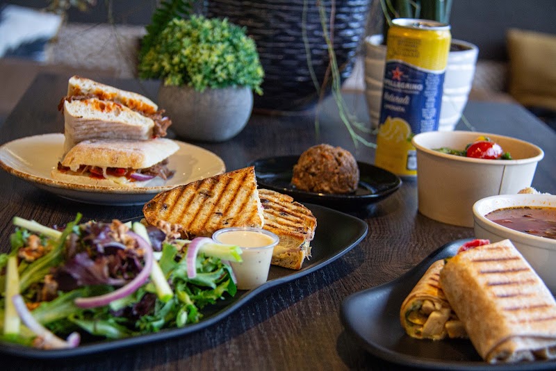 ES Cafe St-Romuald photo 2