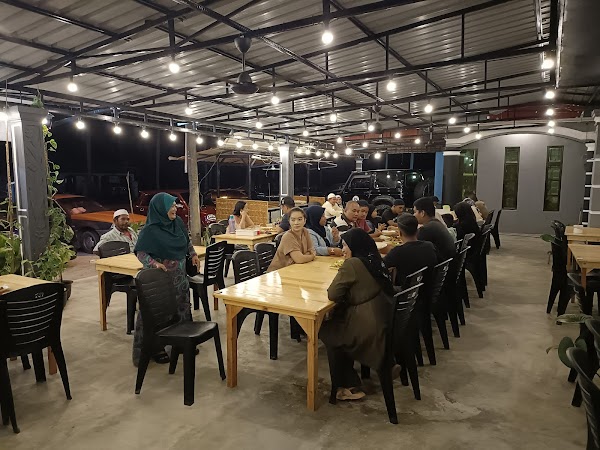 Restoran Abang Jamil Simpang tiga Diraja Dalam Rhu - Photo 1