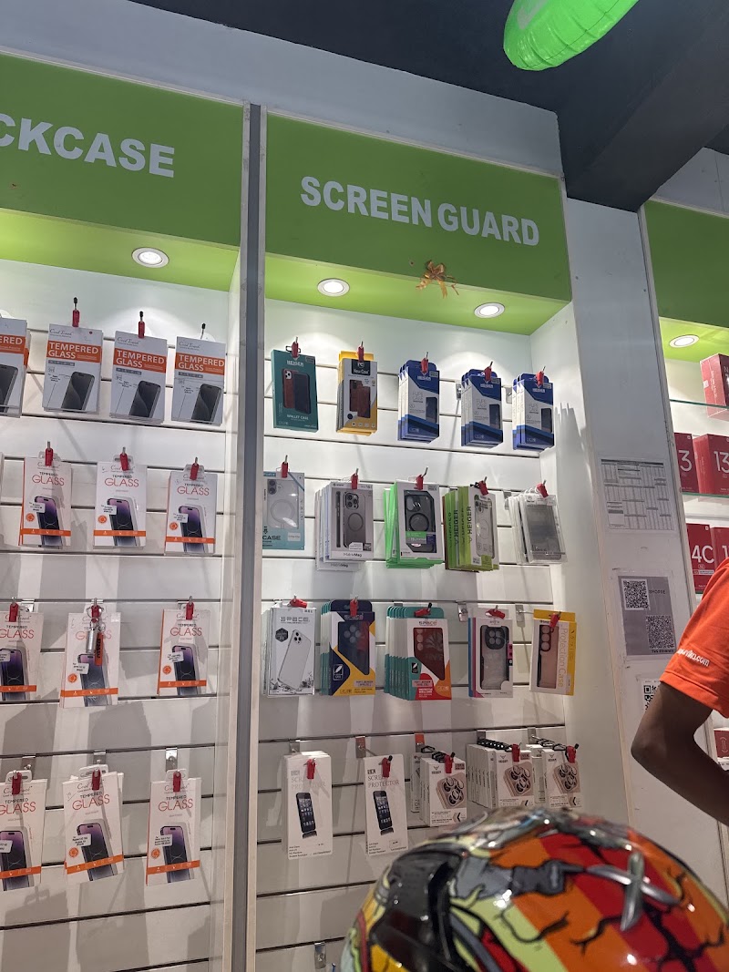 Poorvika Mobiles Madurai - Thirumangalam. Buy Latest Mobiles, Laptops, Premium Gadgets, Mobile Accessories etc.