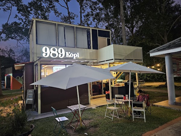 989 Kopi ( Pekan Lumut, Perak )
