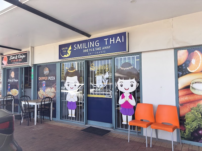 Smiling Thai photo 4