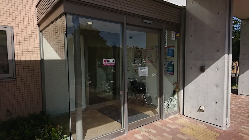 やざわみほこレディースクリニックの外観