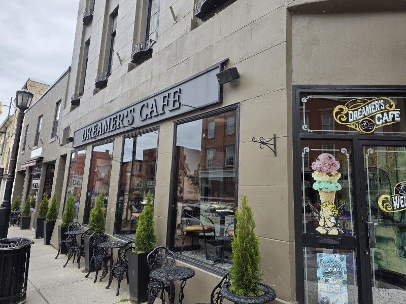 Dreamer's Cafe photo 3