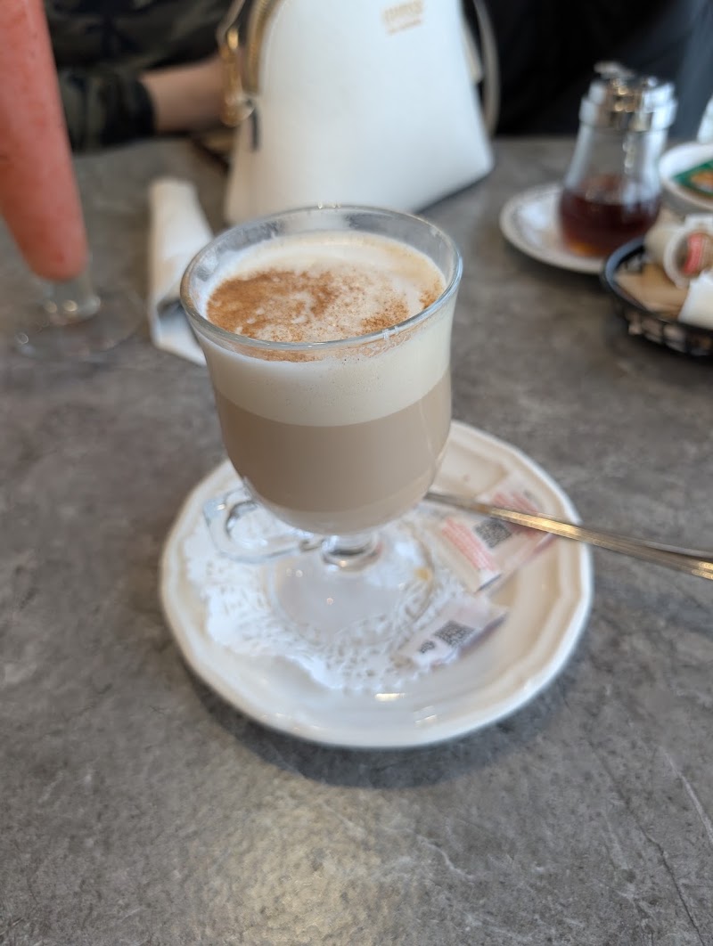 William Café 2025 photo 4