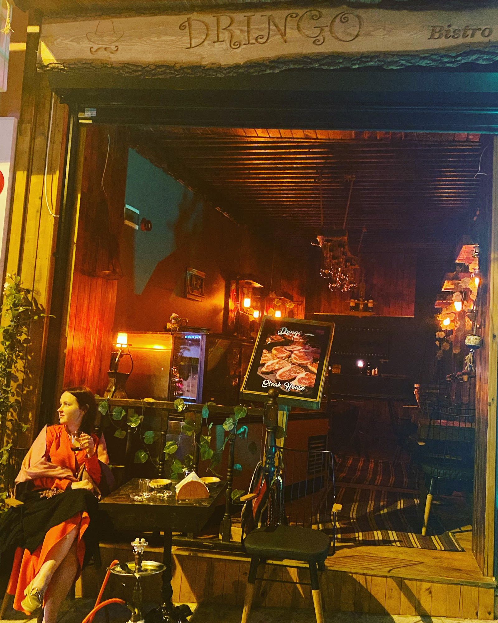 Dringo Pub&Hookah mekanı
