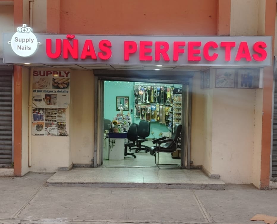 Uñas Perfectas - Imagen 1