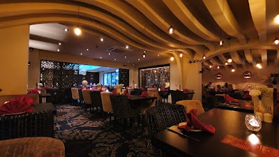 Holdi Bar, Restaurant and Lounge